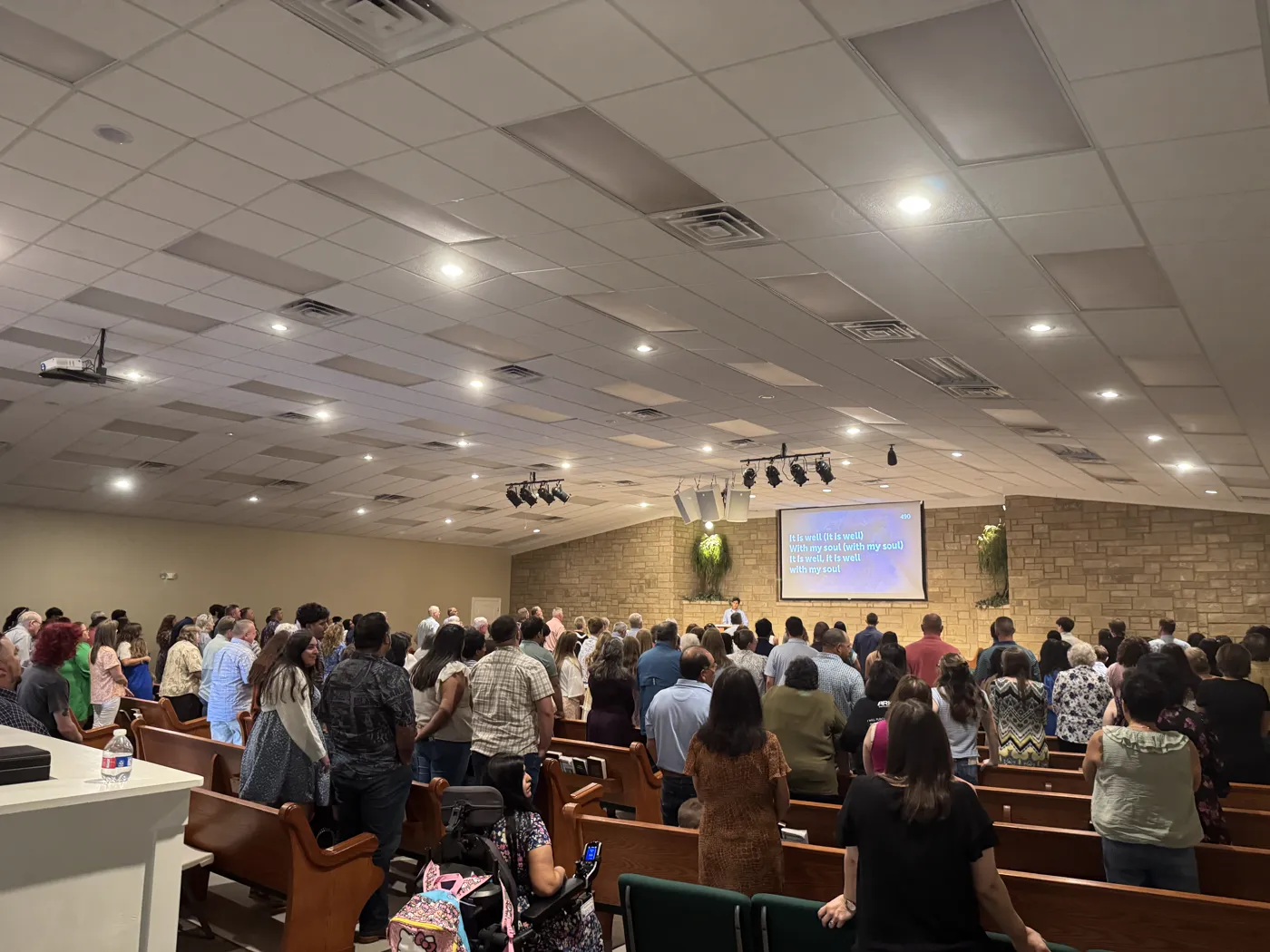 The congregation of Stockdale Church of Christ standing in worship
