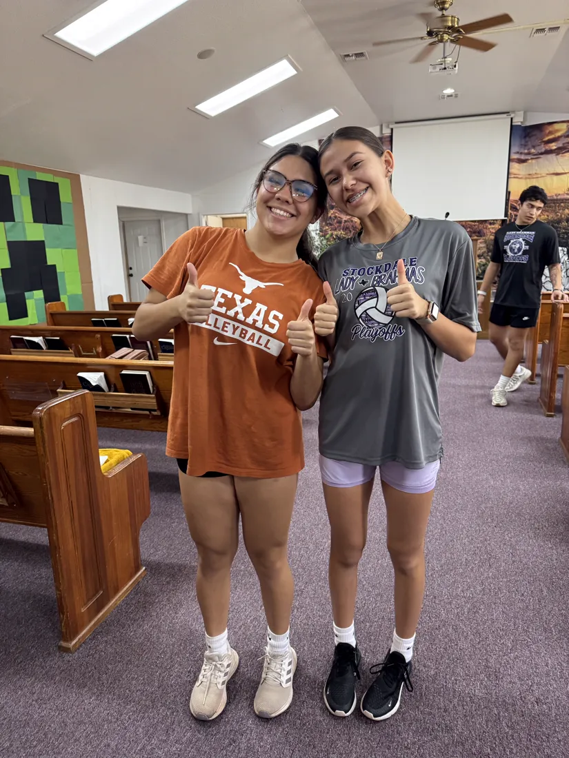 Teen girls of Stockdale Church of Christ